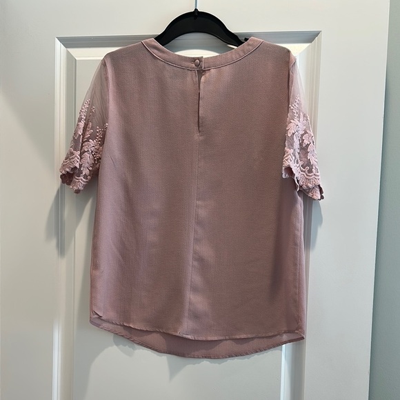 Lulu's Lisa Marie Mauve Blouse with Embroidered Sleeves - Picture 5 of 5